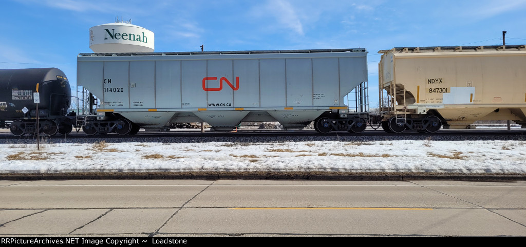 CN 114020